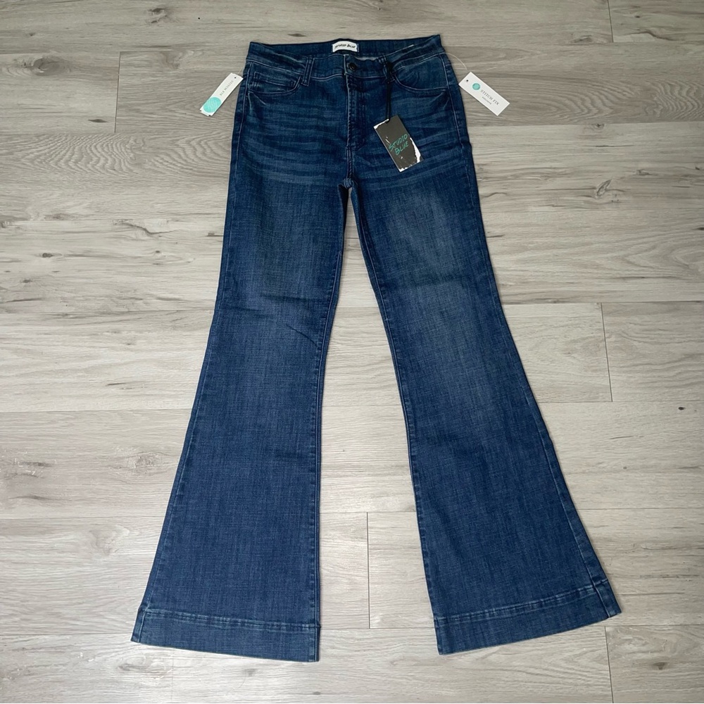 Studio Blue Stormy High Rise Ultra Flare Jean 29 Retro Chic Bohemian Coquette